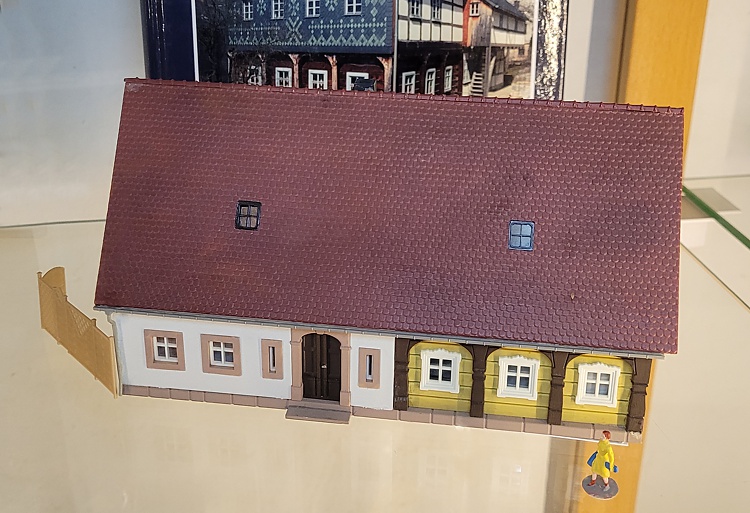 Umgebindehaus mit einem Stockwerk