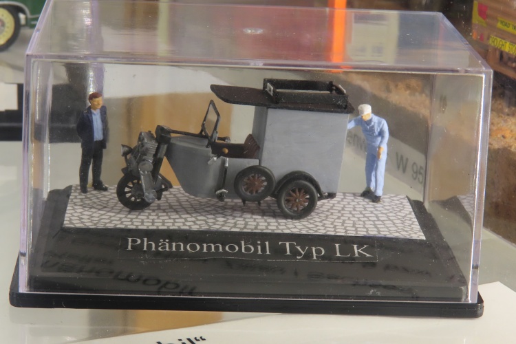 "Ph&auml;nomobil"