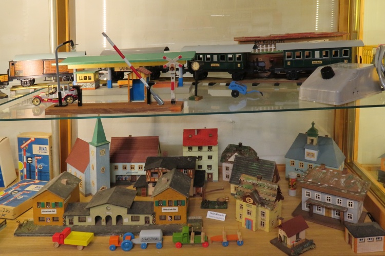Eigenbauten, Sammlerst&uuml;cke und Industriemodelle