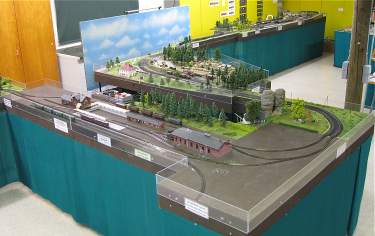 Modellbahnhof Bertsdorf im Aufbau