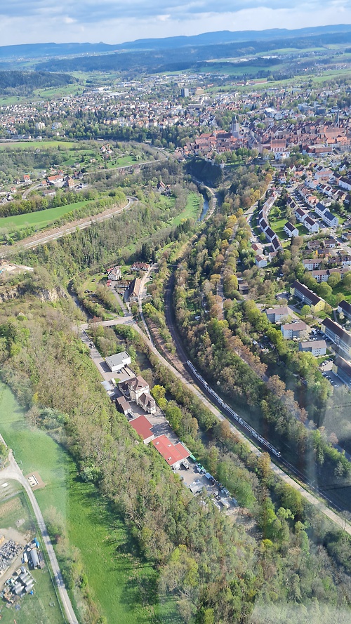 Blick auf Rottweil mit Zug